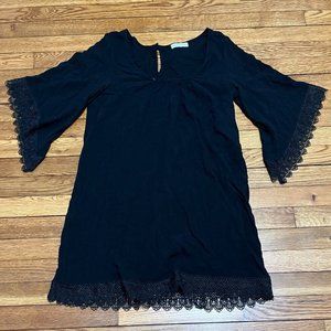 Socialite Blouse Womens Size Medium Black Lacey Hems Bell Sleeve Stretch Top